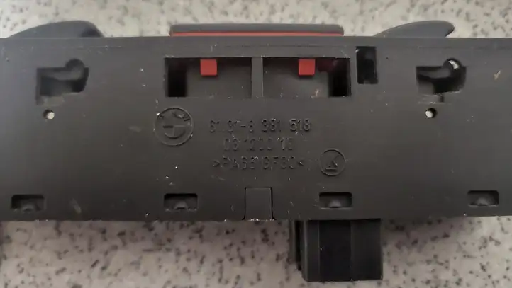 BMW 3 E46 (1998 - 2005) 61318381518 Кнопка стеклоподъемников — фото 2