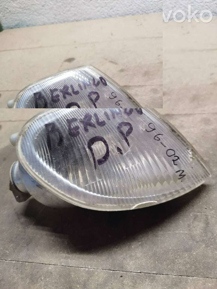 Peugeot Partner (1996 - 2002)  9621302580 Указатель поворота передний