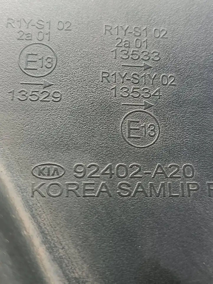 Kia Ceed (2012 - 2015) 92402A20 Задний фонарь в кузове — фото 4