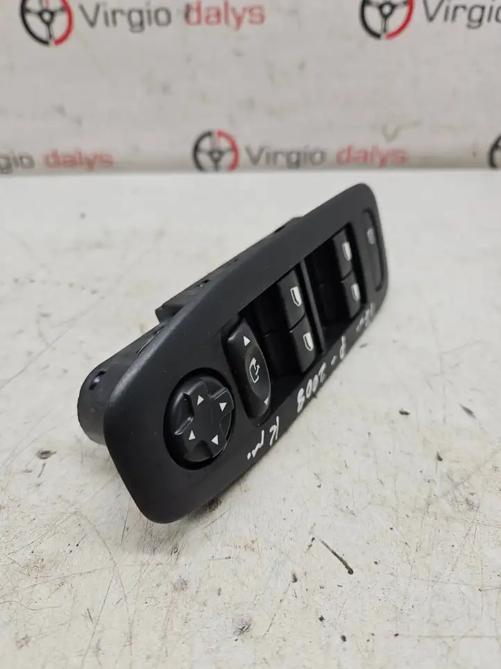 Peugeot 2008 I (2013 - 2019) 98242539ZD Кнопка стеклоподъемников — фото 2