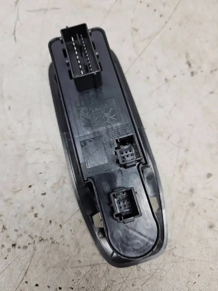 Peugeot 2008 I (2013 - 2019) 98242539ZD Кнопка стеклоподъемников — фото 4
