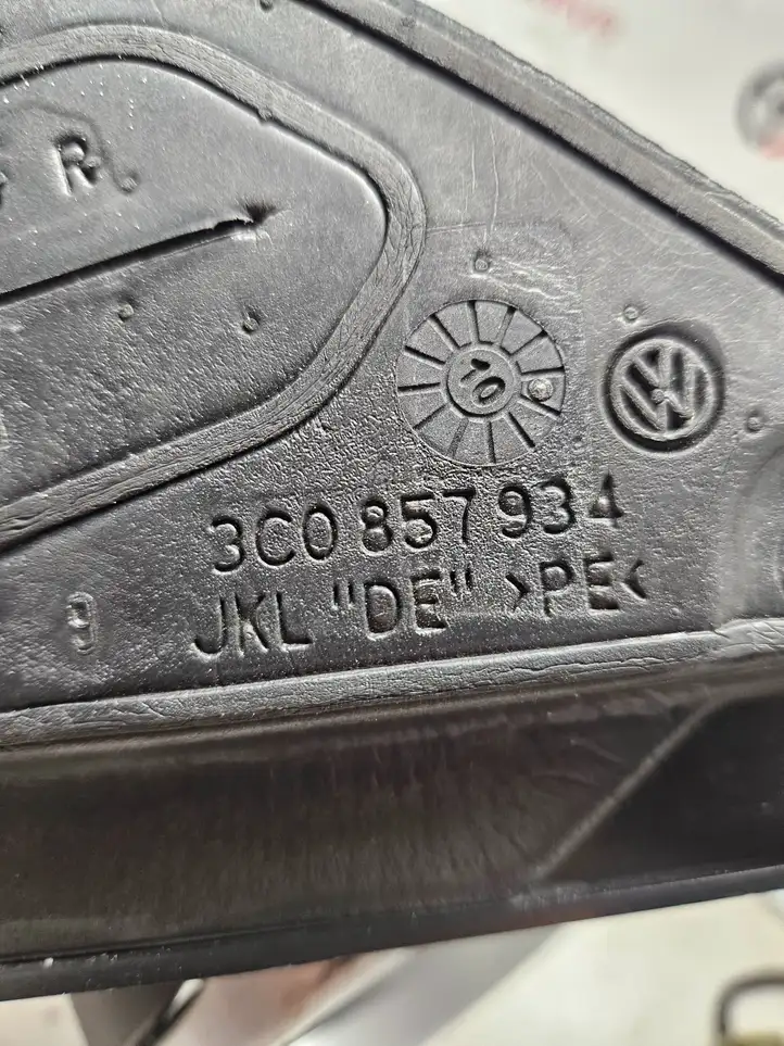 Volkswagen PASSAT B6 (2005 - 2010) 3C0857934 Боковое зеркало с электроприводом — фото 8