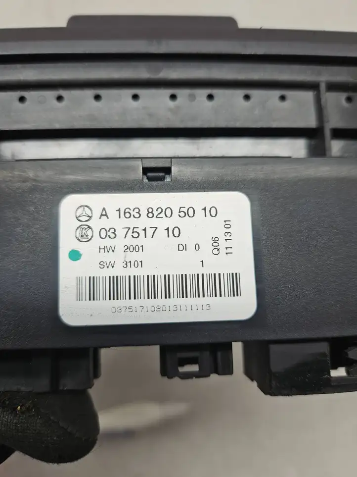 Mercedes-Benz ML W163 (1997 - 2005) A1638205010 Блок кнопок стеклоподъемников — фото 5
