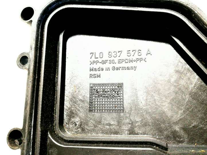 Volkswagen Touareg I (2002 - 2010)  7L0937576B Крышка ящика предохранителей