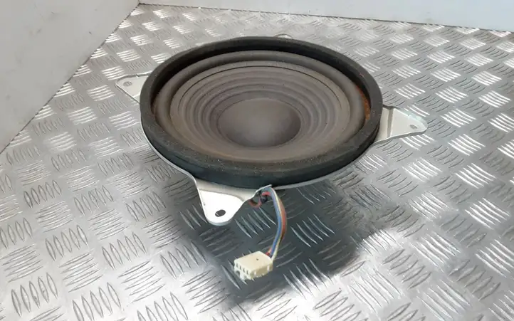 Lexus GS 300 350 430 450h (2004 - 2007)  8616030B00 Громкоговоритель низкой частоты