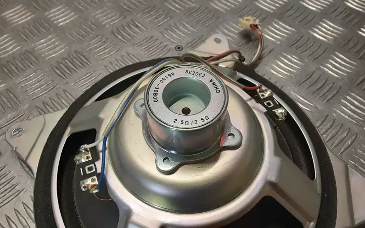 Lexus GS 300 350 430 450h (2004 - 2007)  8616030B00 Громкоговоритель низкой частоты