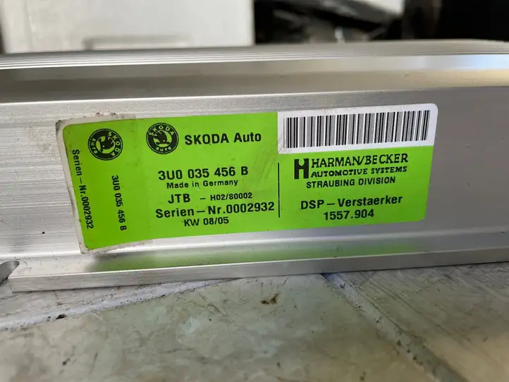 Skoda Superb B5 (3U) (2001 - 2008) 3U0035455B Усилитель звука — фото 3