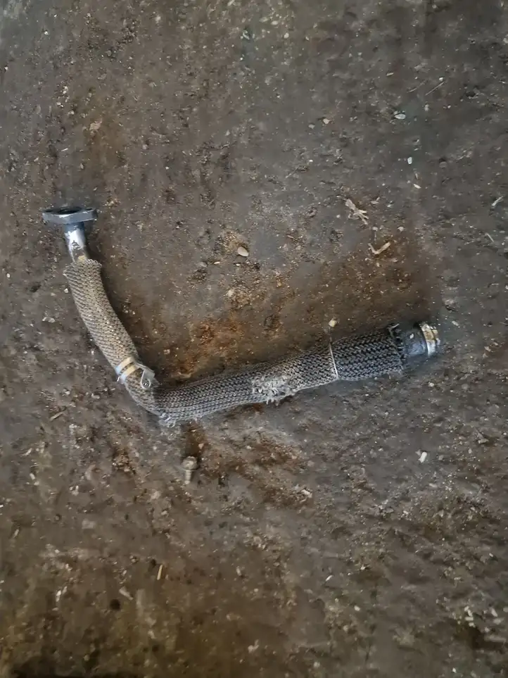 Land Rover Range Rover Sport (2005 - 2009)   EGR трубка (трубки)/ шланг (шланги)