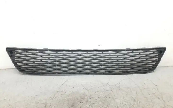 Seat Leon (5F) (2012 - 2019) 5F0853667 Нижняя решетка переднего бампера — фото 1