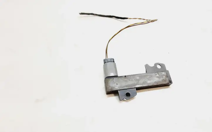 Volvo XC60 (2008 - 2013)  6G9115K603KB Усилитель антенны