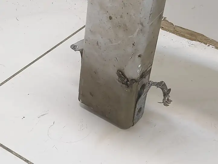 Opel Astra (2009 - 2012)   Балка переднего бампера