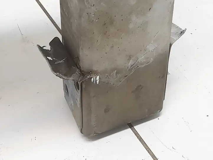 Opel Astra (2009 - 2012)   Балка переднего бампера