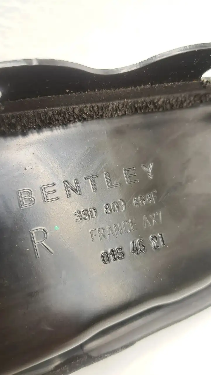 Bentley Continental (2017 - ) 3SD809464F Облицовка заднего бокового стекла — фото 3