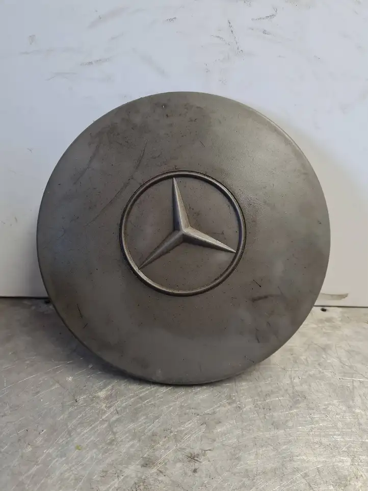 Mercedes-Benz Sprinter W906 (2006 - 2018)  6384010325 Заводская крышка (крышки) от центрального отверстия колеса