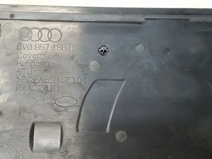 Audi A3/S3 8P (2008 - 2013) 8V0857186D Прочие детали салона — фото 4