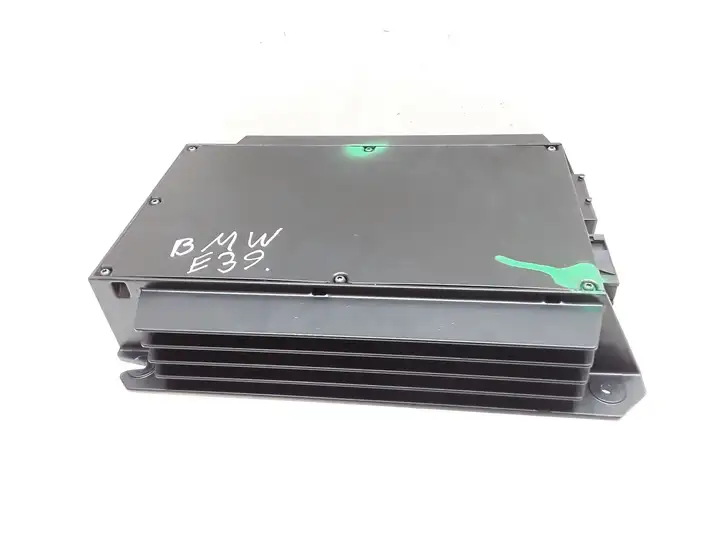 BMW 5 E39 (1996 - 2003)  6933875 Звукоусилитель