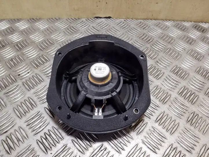 Tesla Model S (2016 - 2021)  100483302A Громкоговоритель (громкоговорители) в передних дверях