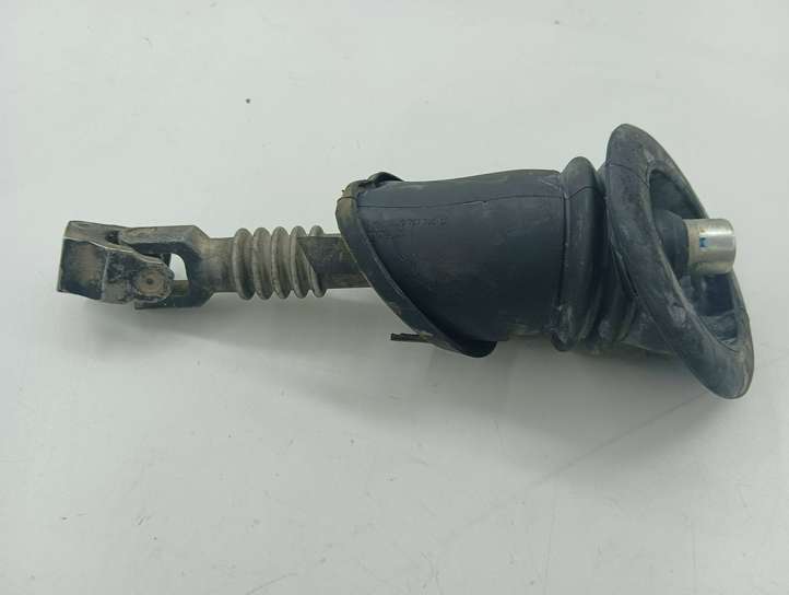 BMW 5 E60 E61 (2004 - 2010)  67678801 Крестовидная связь оси рулевого колеса