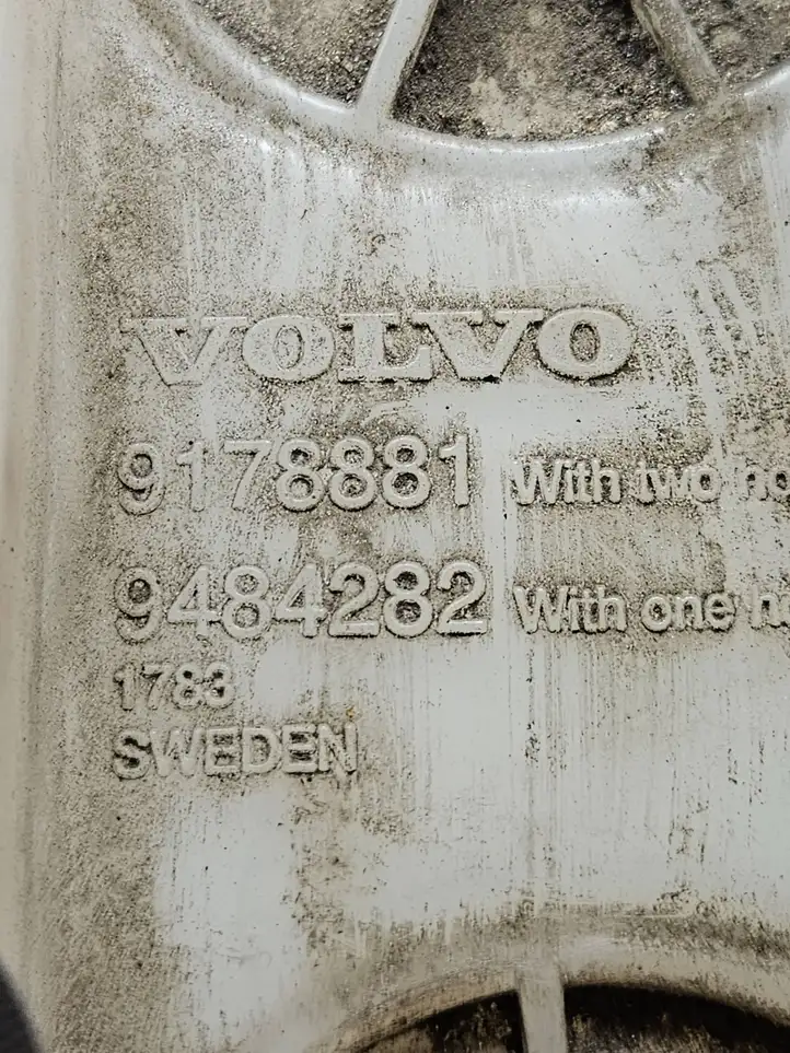 Volvo XC70 (2000 - 2004) 9178881 Бачок омывателя стекла — фото 4