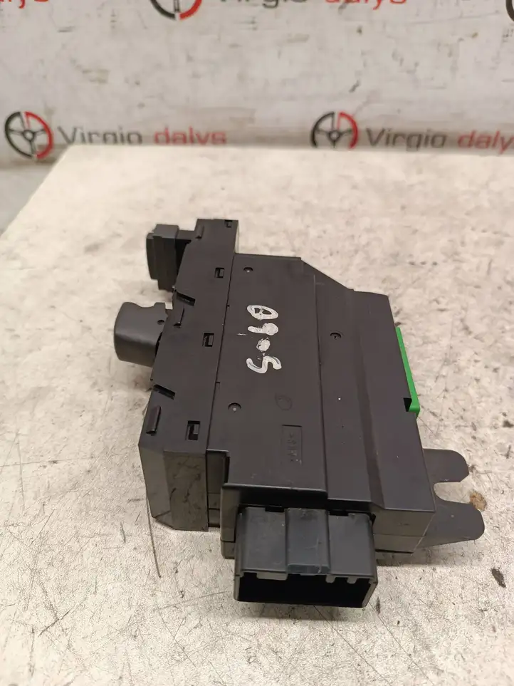 Volvo S60 (2000 - 2004) 8682950 Кнопка стеклоподъемников — фото 2