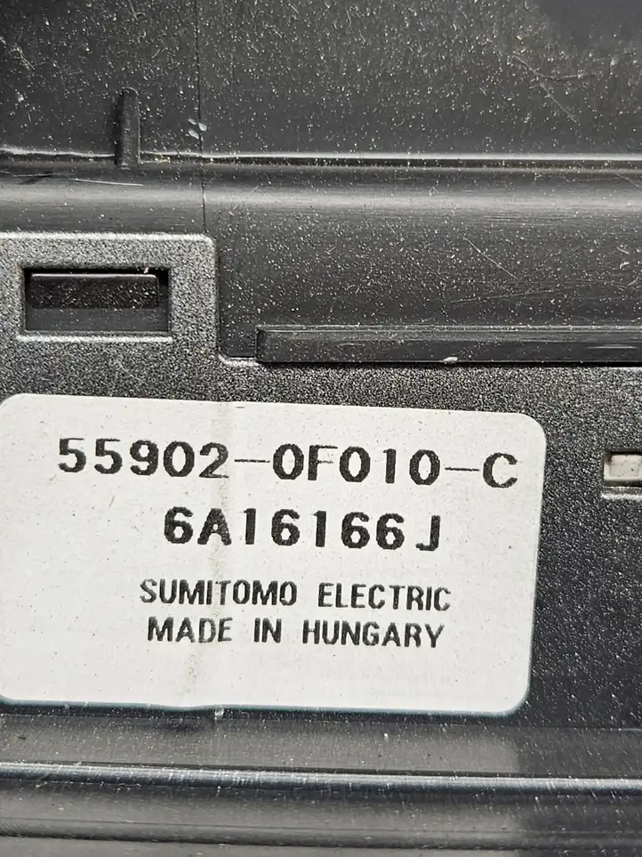 Toyota Corolla Verso AR10 (2004 - 2009) 559020F010C Блок управления климат-контролем — фото 4