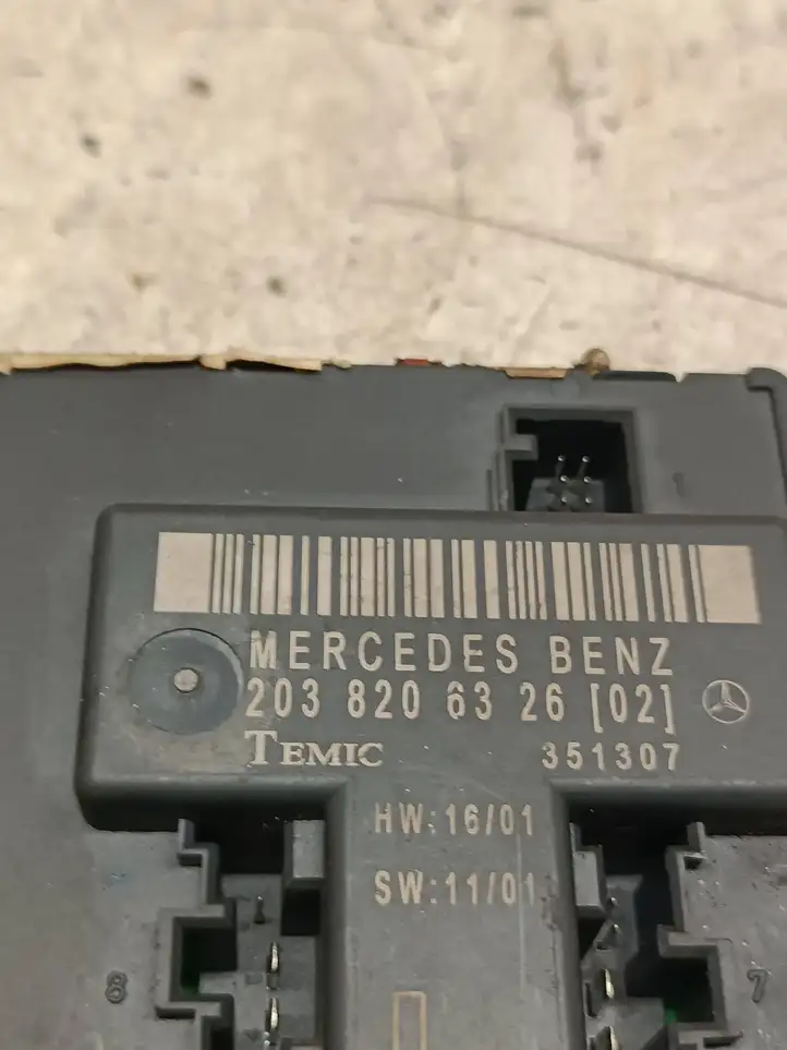Mercedes-Benz C W203 (2000 - 2007) 2038206326 Модуль комфорта — фото 3