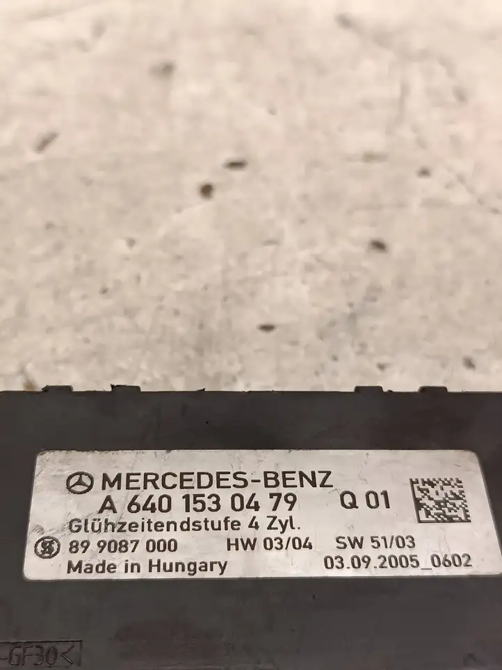 Mercedes-Benz A W169 (2004 - 2012) A6401530479 Реле накала свечей — фото 4