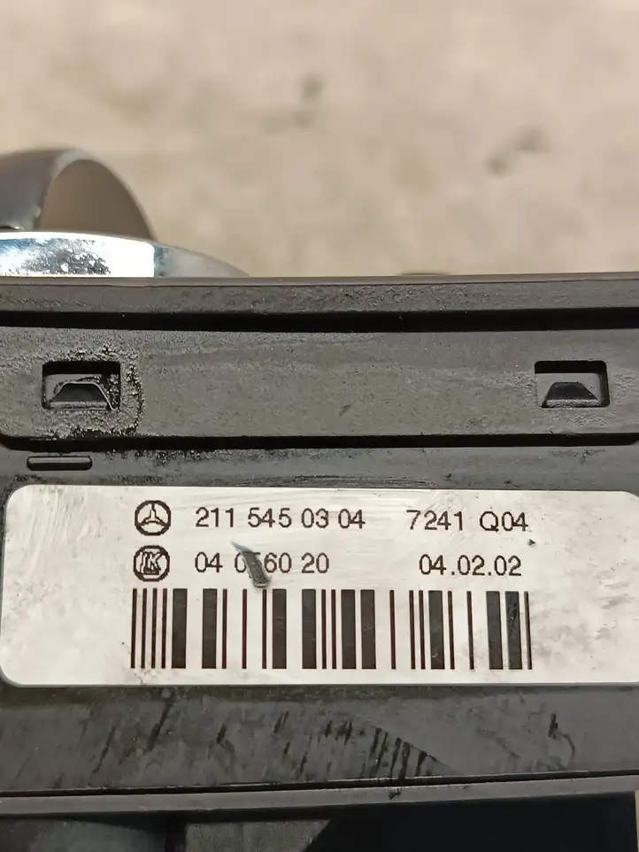 Mercedes-Benz E W211 (2002 - 2009) 2115450304 Включатель фонарей — фото 4