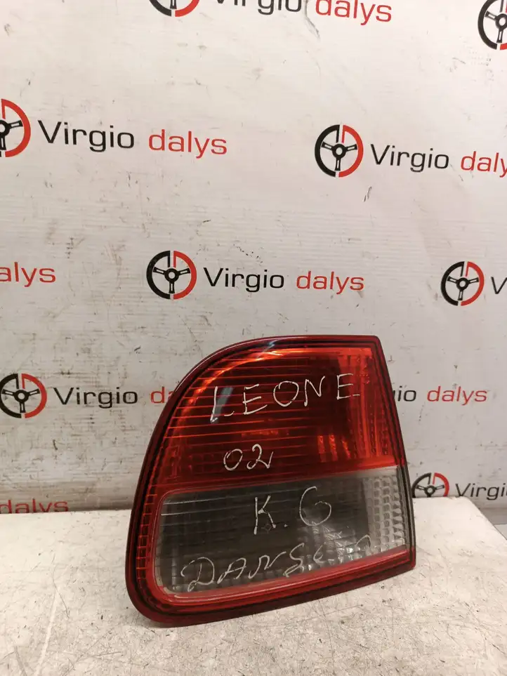 Seat Leon (1M) (1998 - 2006) 1M6945091B Задний фонарь в кузове — фото 1
