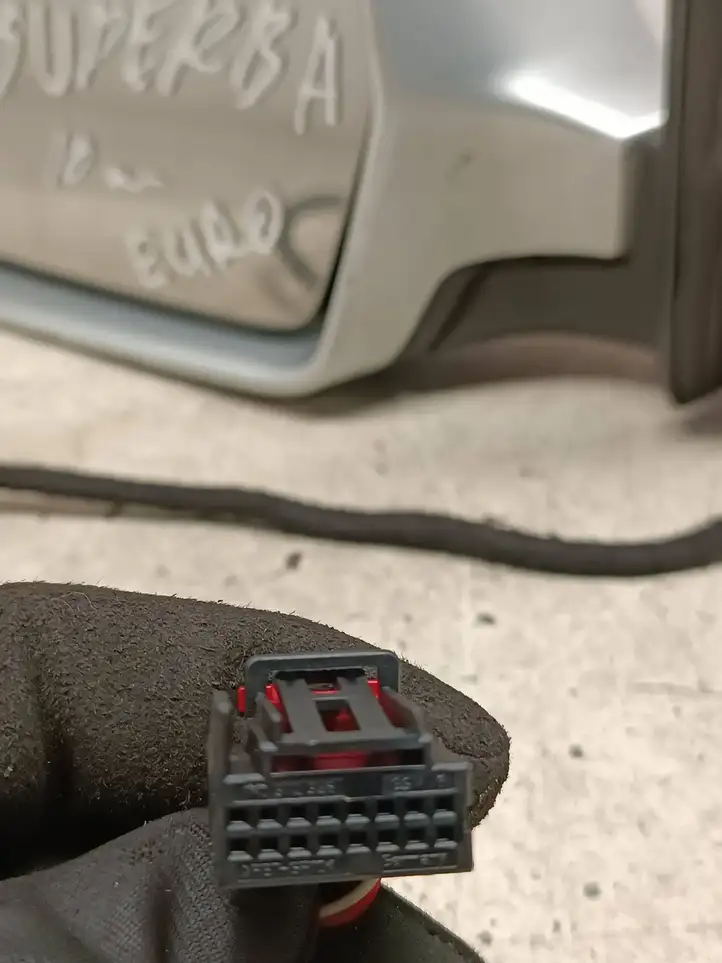 Skoda Octavia Mk2 (1Z) (2004 - 2013) A046767 Боковое зеркало с электроприводом — фото 2