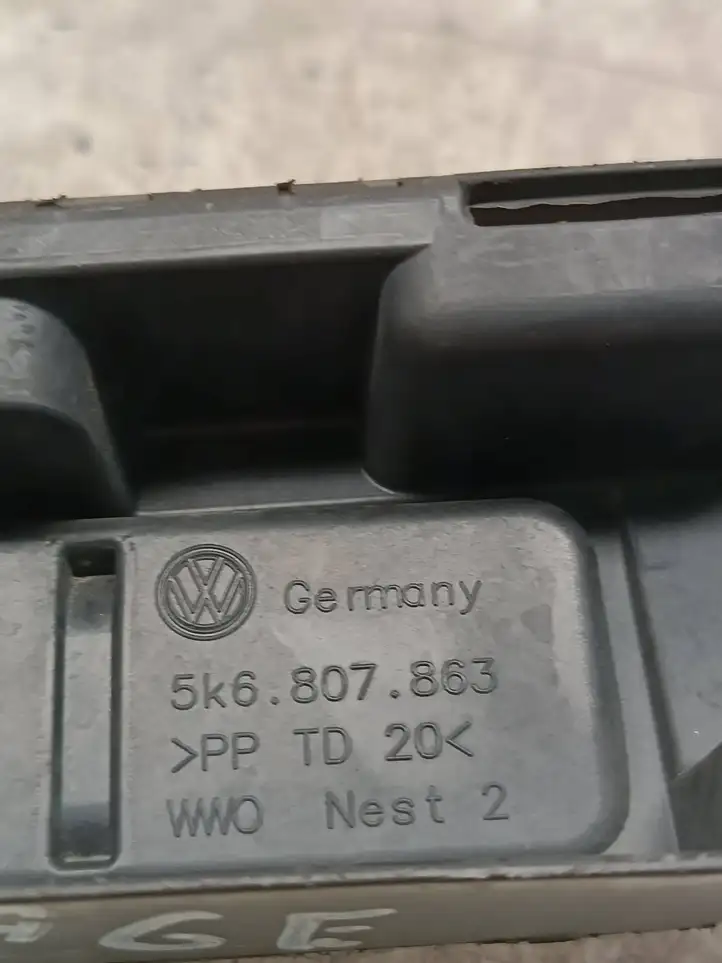 Volkswagen Golf VI (2009 - 2013) 5K6807863 Кронштейн заднего бампера — фото 3