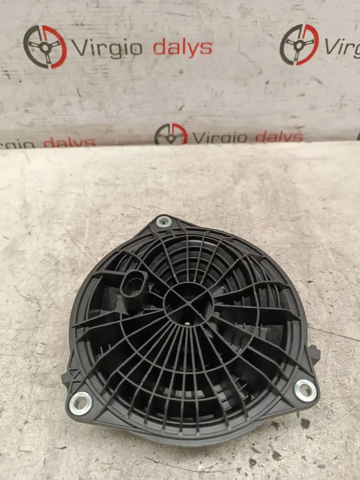 Volkswagen Polo V 6R (2009 - 2015) 6R6827469B Ручка крышки багажника — фото 2