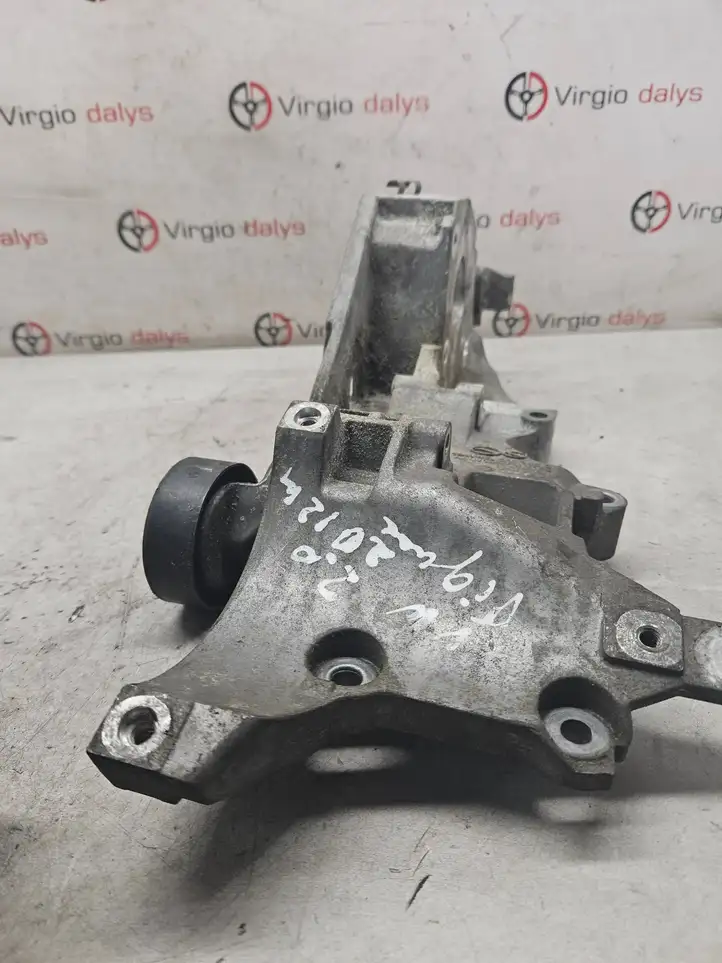 Volkswagen Tiguan (2011 - 2016) 03L903143Q Кронштейн генератора — фото 4