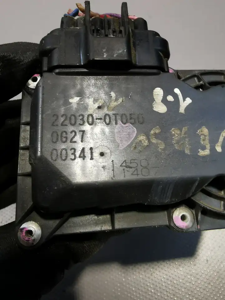 Toyota Verso (2009 - 2012) Дроссельная заслонка — фото 7