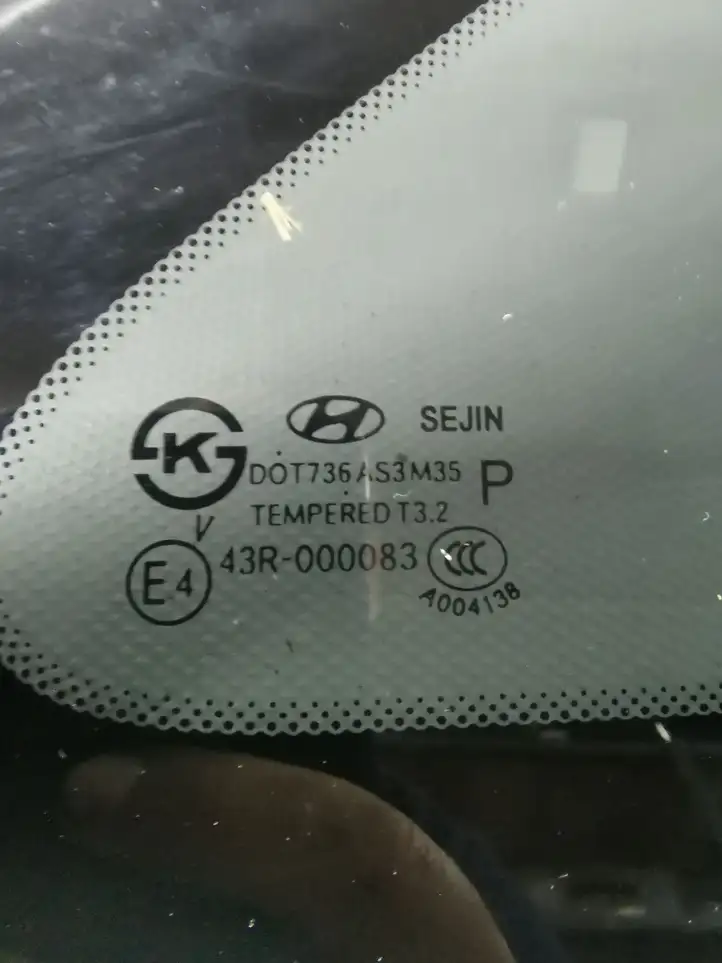 Hyundai i40 (2011 - ) Заднее боковое стекло — фото 2