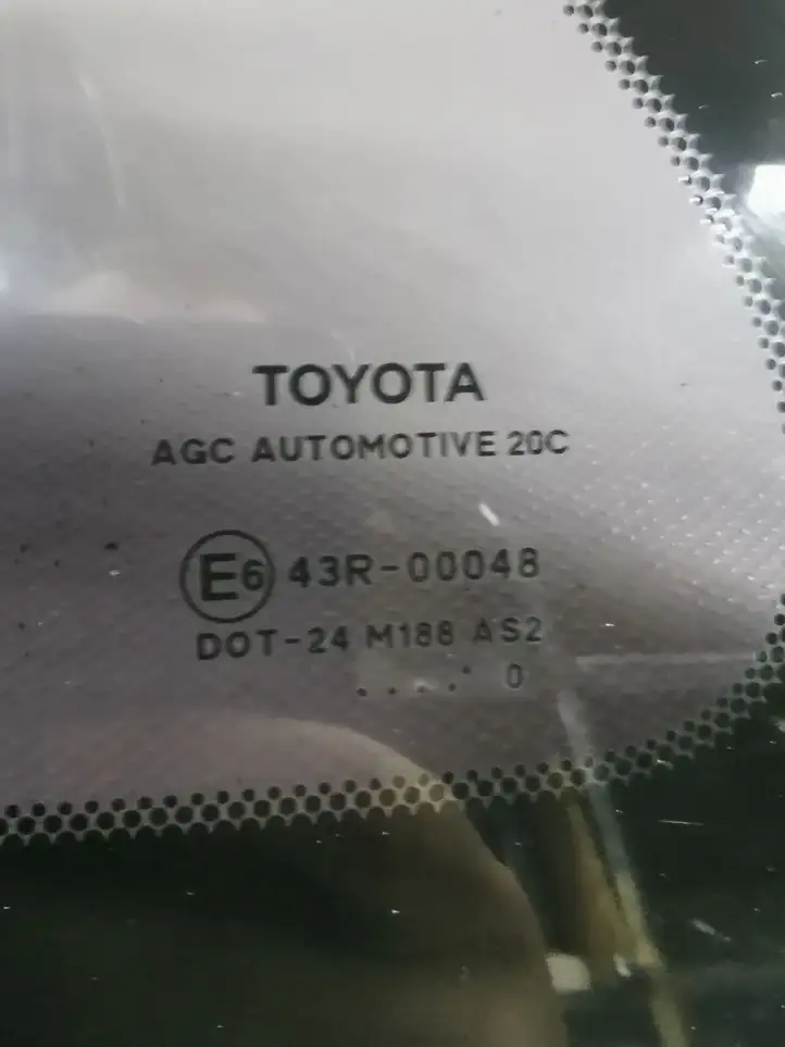 Toyota Avensis T270 (2009 - 2012) Заднее боковое стекло — фото 2