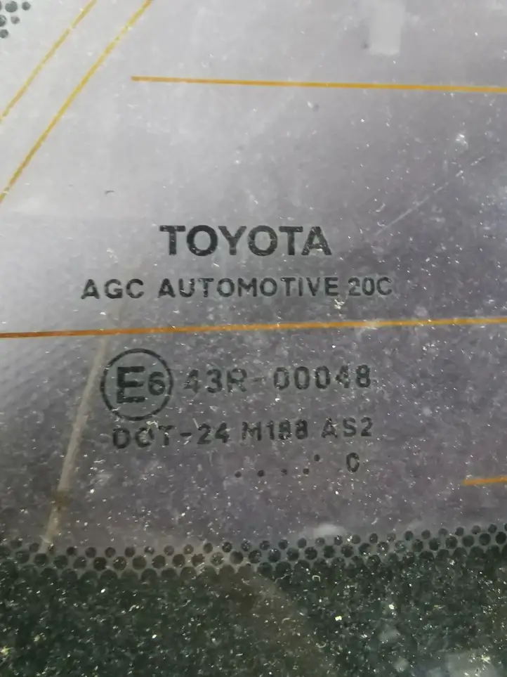 Toyota Avensis T270 (2009 - 2012) Заднее боковое стекло — фото 2