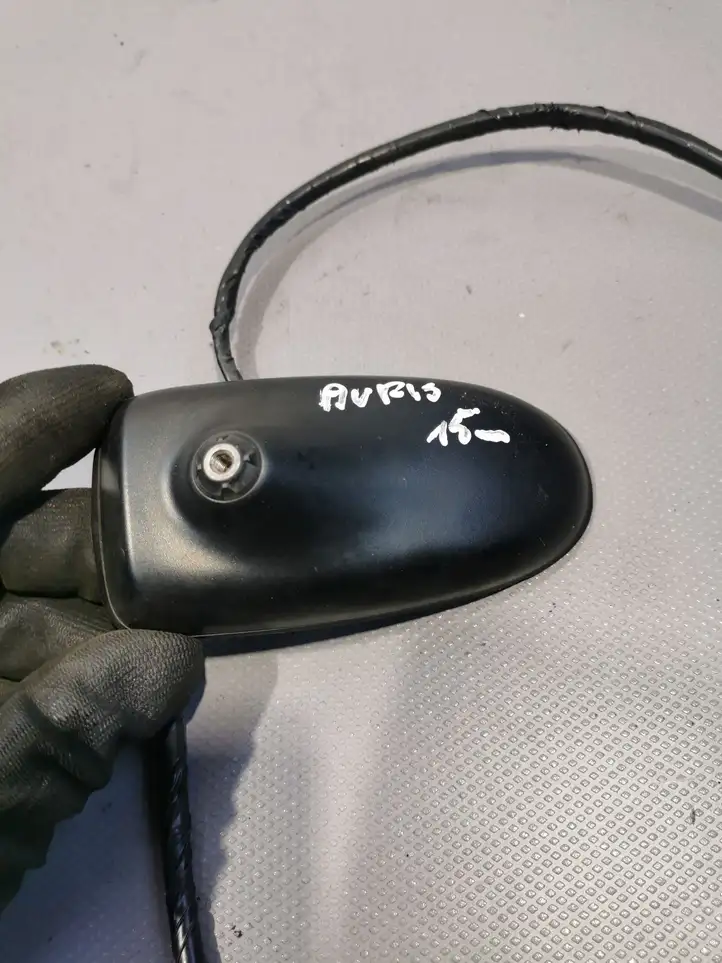 Toyota Auris E180 (2012 - 2018) GPS антенна — фото 4