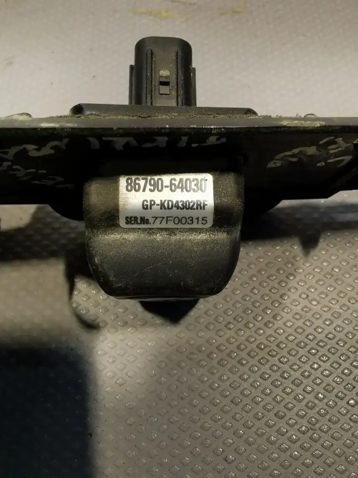 Toyota Corolla Verso AR10 (2004 - 2009) Видеокамера заднего вида — фото 3