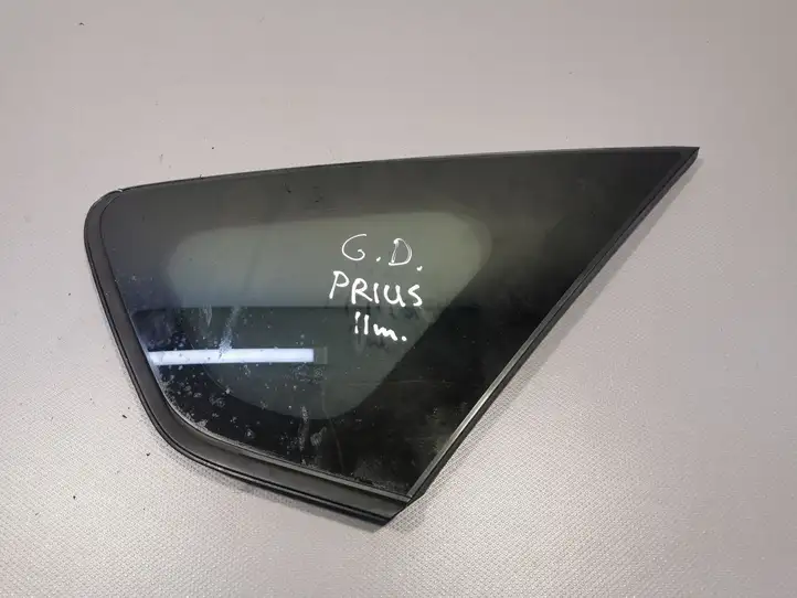 Toyota Prius (XW30) (2009 - 2015) Заднее боковое стекло — фото 1