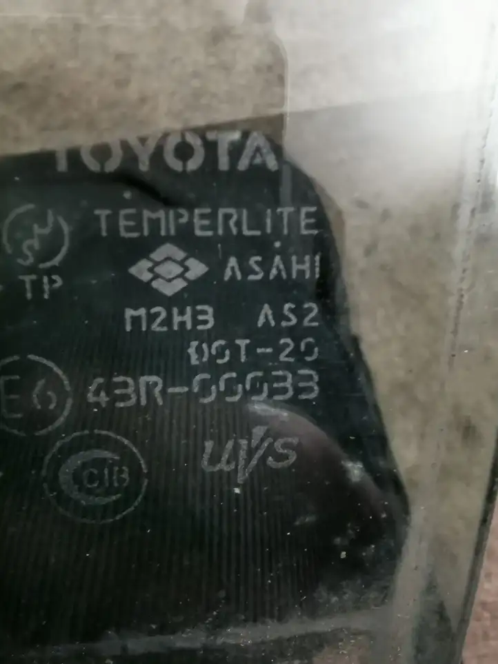 Toyota RAV 4 (XA30) (2006 - 2016) Стекло задней двери — фото 2