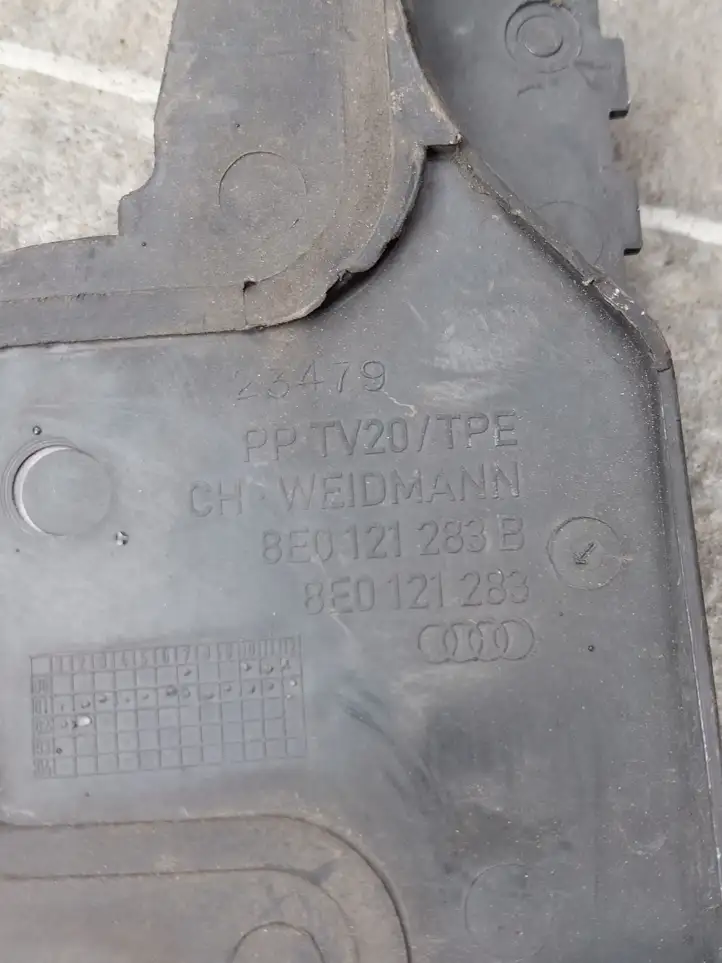 Audi A4 S4 B6 8E 8H (2000 - 2006) 8E0121283B Дефлектор воздуха — фото 3