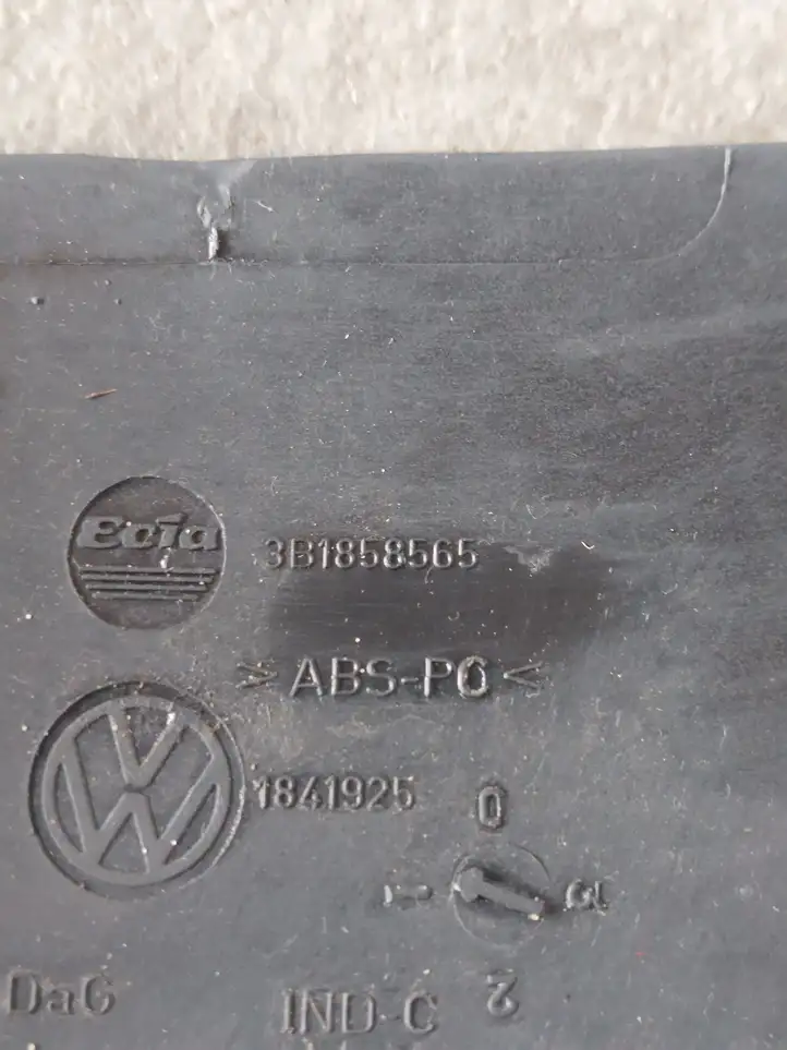 Volkswagen PASSAT B5.5 (2001 - 2005) 3B1858565 Обшивка рулевой колонки — фото 3