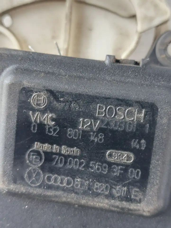 Volkswagen PASSAT B5.5 (2001 - 2005) 0132801148 Двигатель задвижки потока воздуха — фото 2