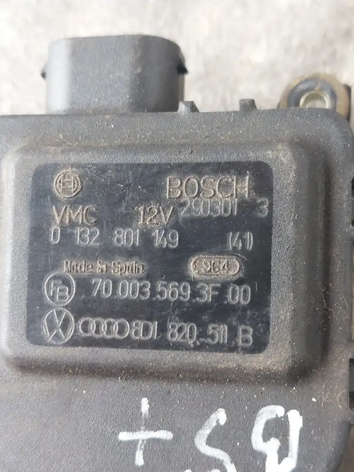 Volkswagen PASSAT B5.5 (2001 - 2005) 0132801149 Двигатель задвижки потока воздуха — фото 4
