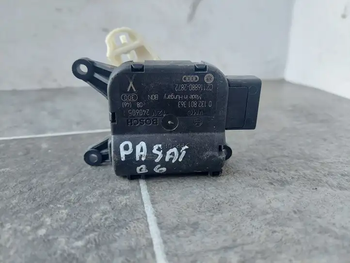 Volkswagen PASSAT B6 (2005 - 2010) 0132801363 Двигатель задвижки потока воздуха — фото 1