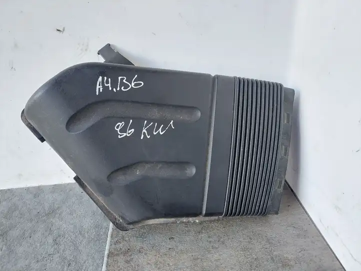 Audi A4 S4 B6 8E 8H (2000 - 2006) 8E0129617D Детали воздухозаборника — фото 1