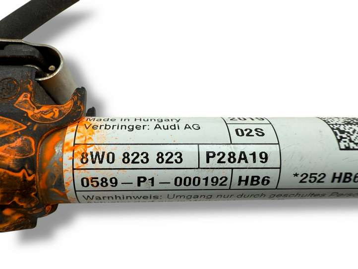 Audi A4 (2015 - 2019)  8W0823823  Амортизатор капота