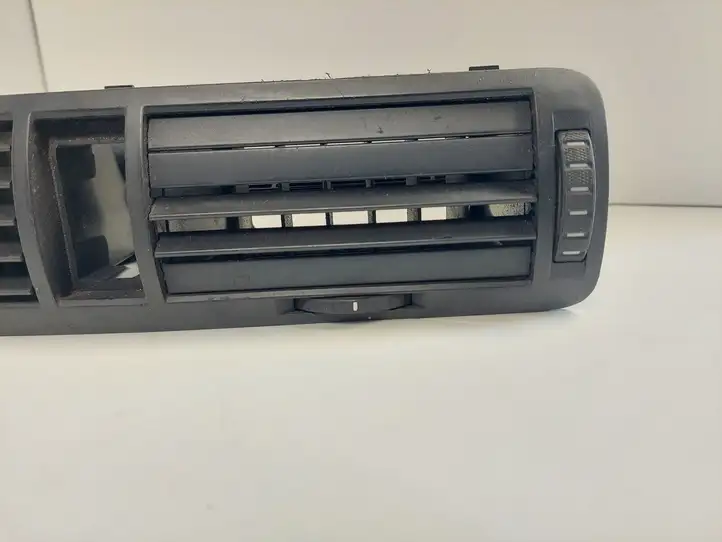Skoda Superb B5 (3U) (2001 - 2008) 3U0820951A Боковой воздушный дефлектор — фото 4