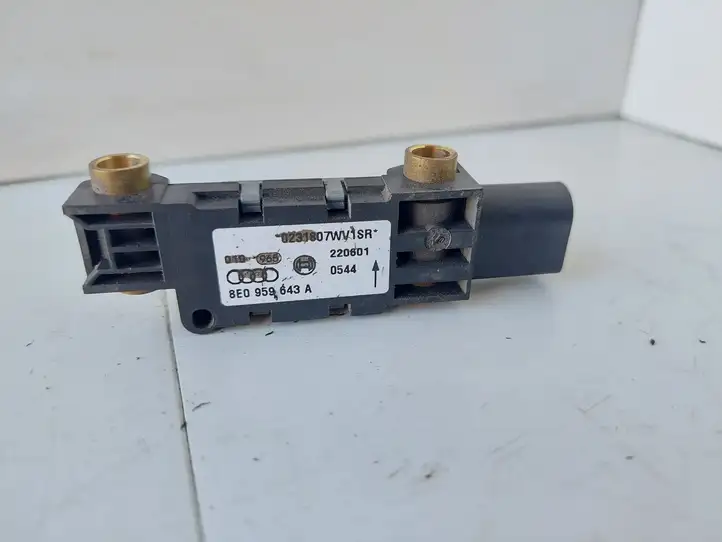 Audi A4 S4 B6 8E 8H (2000 - 2006) 8E0959643A Датчик удара SRS — фото 3